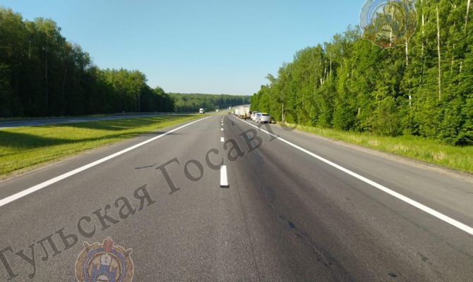 В Ленинском районе Тулы столкнулись две иномарки