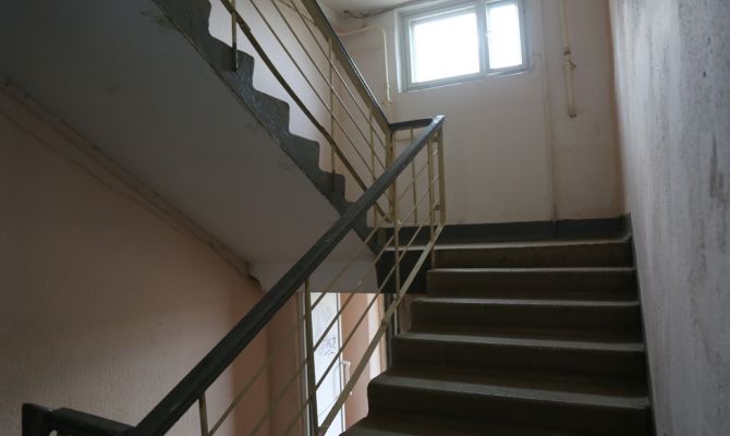 Тулячка заплатит компенсацию в 30 тыс рублей за драку в подъезде