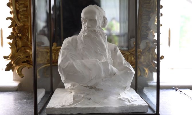 Сотрудники "Ясной Поляны" составили рейтинг мифов о Толстом: как отличить правду от выдумки