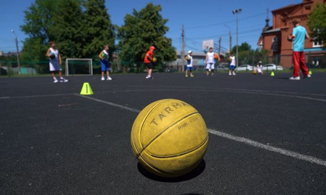 Юных туляков приглашают на тренировки по баскетболу
