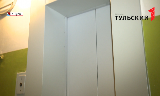 22 новых лифта не запустили: тульские пенсионеры ходят пешком на 9 этаж