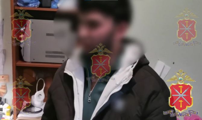 Два узбека собирались спрятать в Щекине больше 200 свертков с метадоном