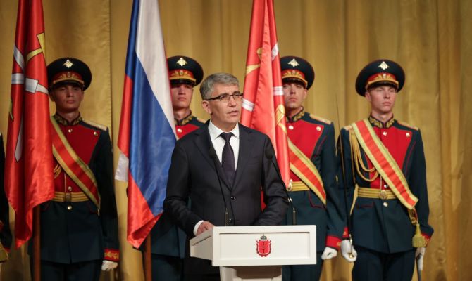 Накануне Дня города Дмитрий Миляев наградил отличившихся туляков