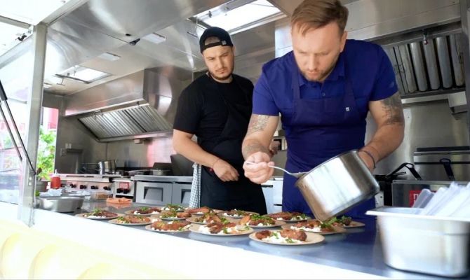 Звездные шефы из Москвы посетили Тулу в рамках тревел-шоу «Повара на колесах»