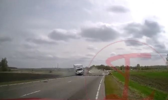 Момент массового смертельного ДТП в Щекинском районе попал на видео
