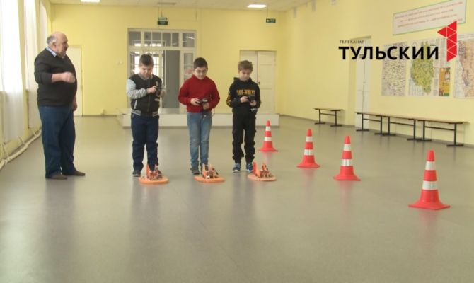 Лодка без воды: областная сборная судомоделистов готовится к выступлению на Кубке России