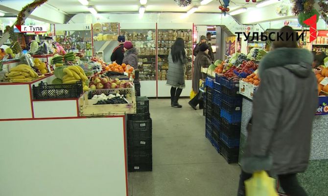 В некоторых супермаркетах тулякам предлагают купить гнилые овощи и фрукты со скидкой