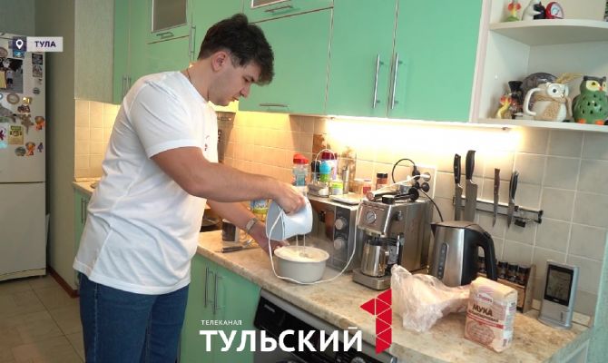  Туляк приготовил блины по старинному русскому рецепту 