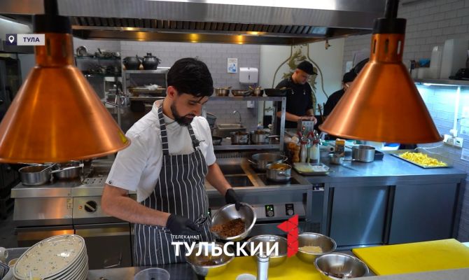 Шеф-повар ресторана «Светски» показал меню для поста