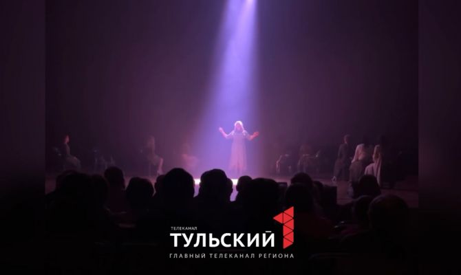 В Туле прошел музыкальный спектакль "Война сильна – любовь сильнее"