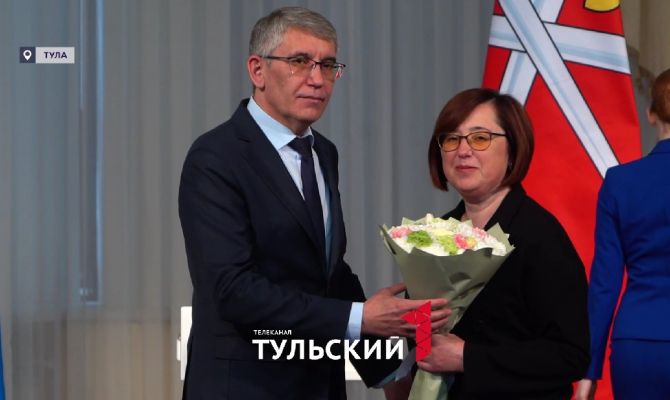 Более тысячи вызовов в день: в Туле наградили лучших медиков скорой помощи