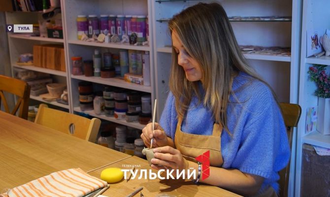 Из хобби в бизнес: многодетная мама из Тулы открыла гончарную мастерскую