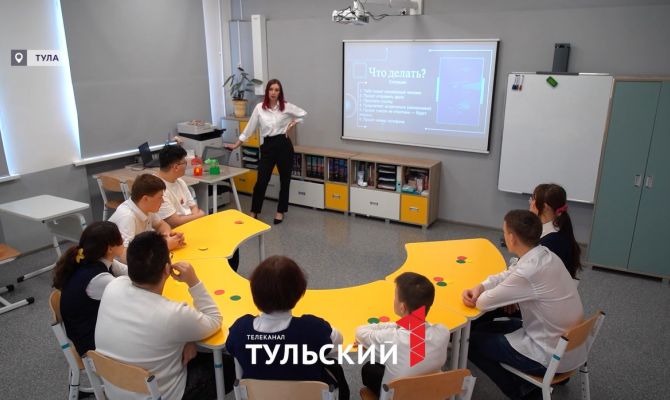 Педагог из Тулы превратила стих Маяковского в методику для воспитания особенных детей