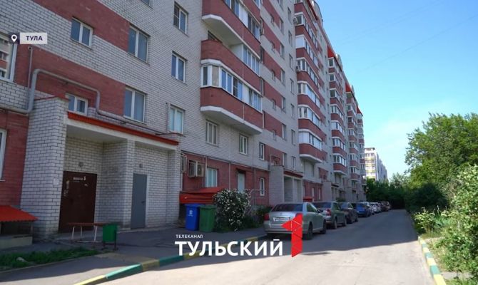 Невидимая УК: жильцы 9-этажки в Туле на месяц остались без лифта
