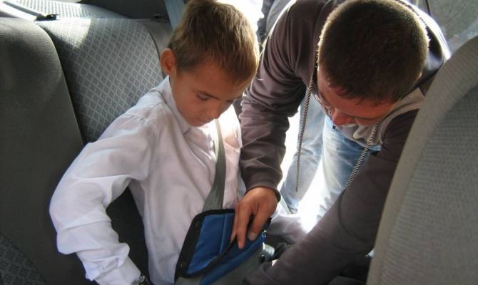 Тулякам  разрешат перевозить детей старше 7 лет без специальных кресел