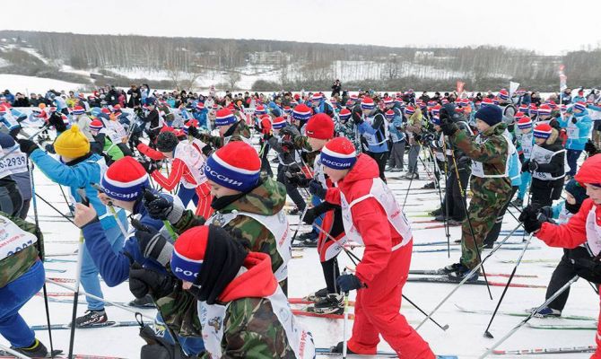 В Ясной Поляне впервые прошел центральный старт «Лыжни России»: как это было