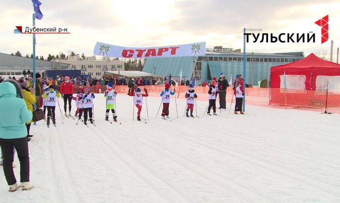 Более 500 участников выступили на юбилейной 30-ой гонке «Лыжня Веденина»