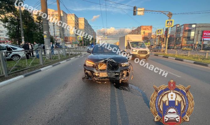 В Туле на улице Марата столкнулись две легковушки