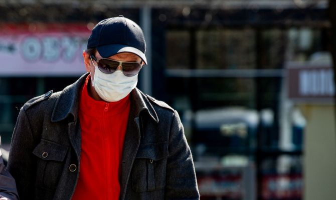 Роспотребнадзор рекомендовал тулякам носить маску в общественных местах