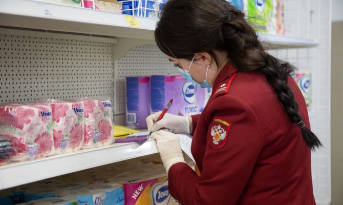 От масок до дезинфекции: по каким правилам должны работать магазины в пандемию