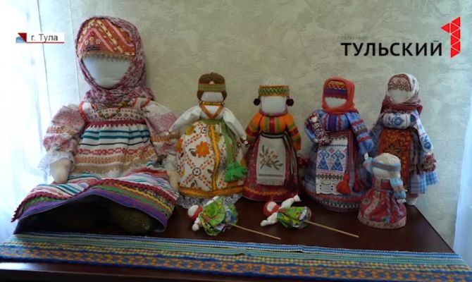 Игра в куклы: мастерица из Дубны всю семью приучила к творчеству в народных традициях