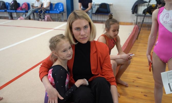 Чемпионка мира по спортивной гимнастике поделилась с юными туляками секретами успеха