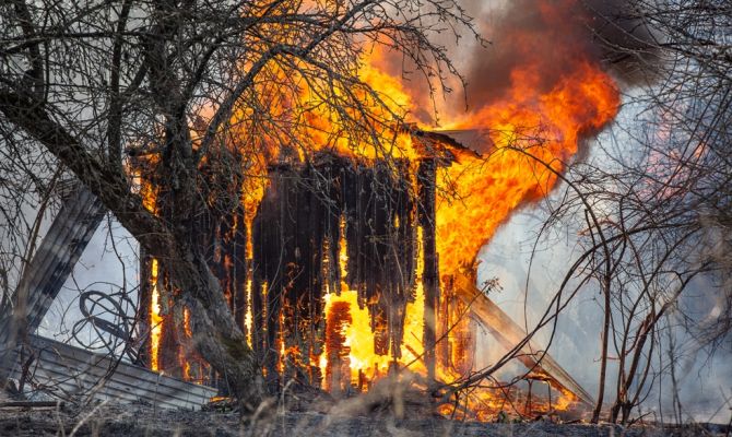За сутки спасатели потушили пять пожаров в Туле