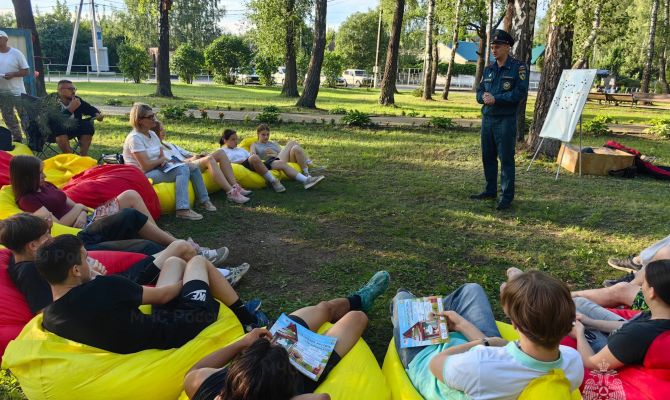 Тульские спасатели провели школьникам мастер-класс по оказанию первой помощи