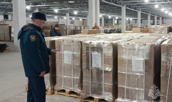 Тульские сотрудники МЧС доставили в Курскую область гуманитарную помощь