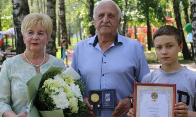В Тульской области супруги-медики получили медаль за 50 лет брака