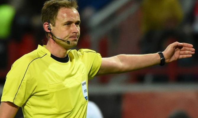 Главным арбитром матча "Урал" - "Арсенал" назначен Виталий Мешков