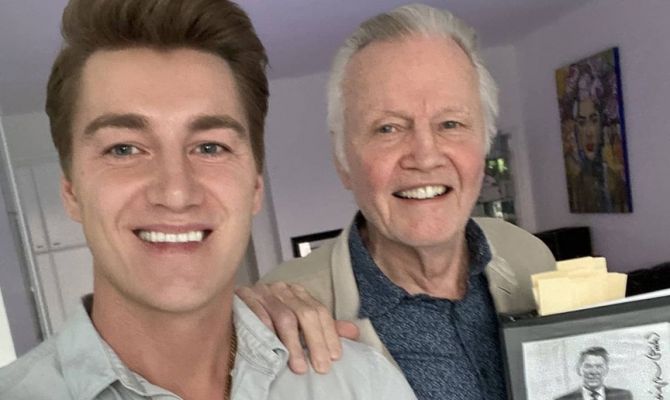 Туляк Алексей Воробьев сыграет Президента России