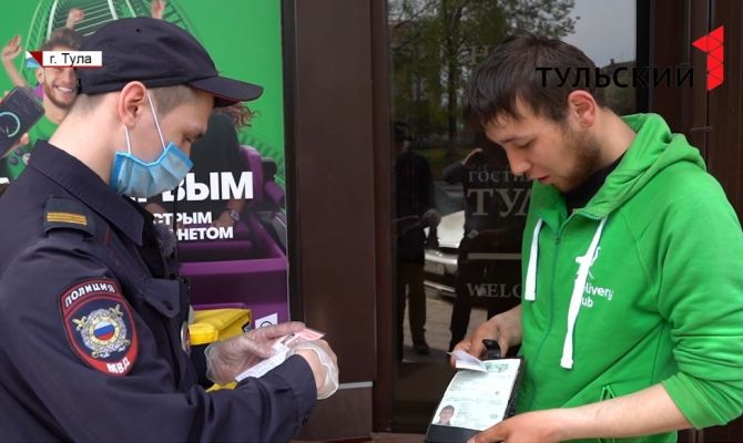 Полиция в Туле проверила мигрантов на улице Пирогова и в мкр Северная Мыза