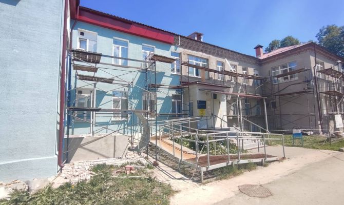 Названа дата завершения капитального ремонта в больнице Ясногорска