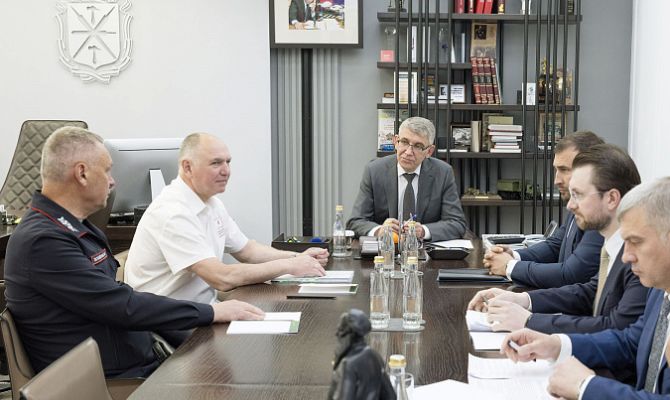 Губернатор Дмитрий Миляев встретился с начальником Московской железной дороги