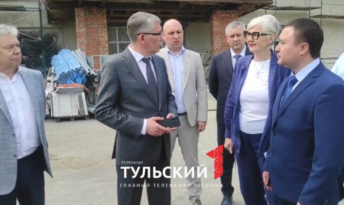 Дмитрий Миляев оценил ход капитального ремонта Дома культуры в Арсеньево