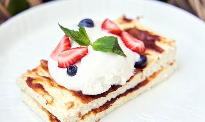 Туляков приглашают попробовать йогуртовый мусс с грецким орехом