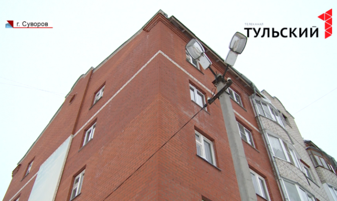 Сырость и плесень: что еще скрывает суворовская многоэтажка на улице Тульской 