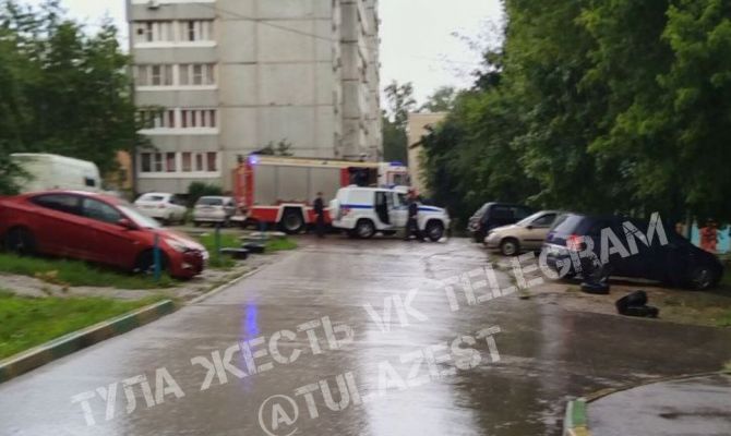 В Туле рядом с детским садом ударила молния
