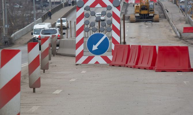 На трассе М-4 "Дон" в Тульской области закроют движение по 3 мостам