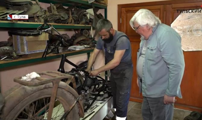 В Тульской области любитель техники собрал коллекцию мотоциклов времен войны