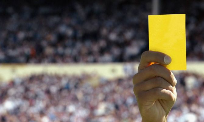 Желтая карточка: судья матча «Арсенал – Краснодар» признал свою ошибку