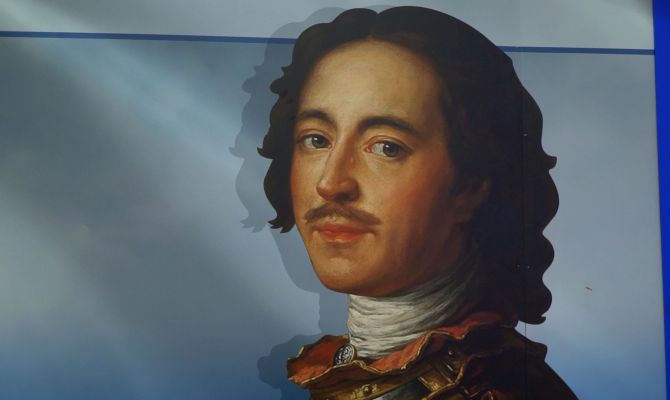 От старинной фузеи до оттиска руки императора: в Туле открыта выставка в честь Петра I