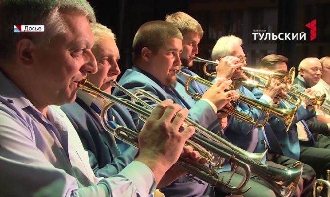 Стала известна самая популярная песня после самоизоляции