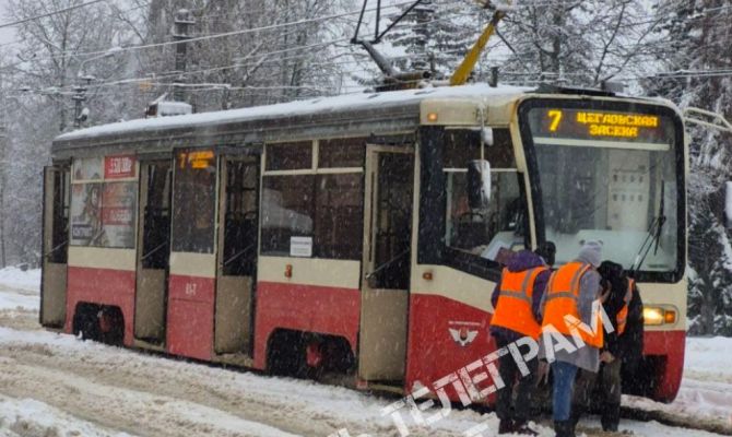 В Туле трамвай сошел с рельсов