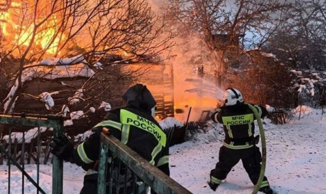 Два пожара потушили за сутки 9 января в Туле