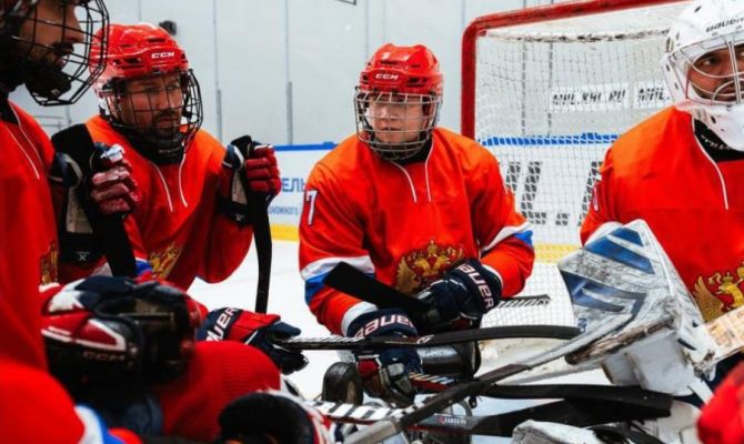 Хоккеисты "АКМ-следж" победили на международных соревнованиях