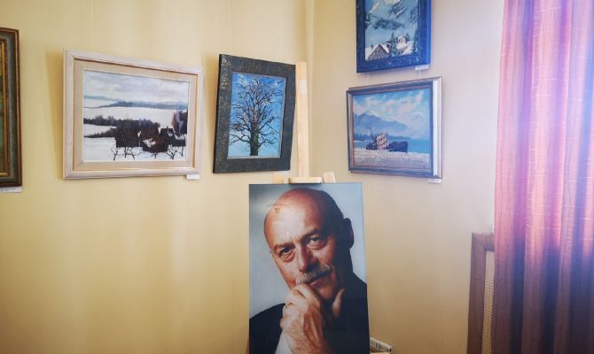 В Ясной Поляне открылась выставка картин Станислава Говорухина