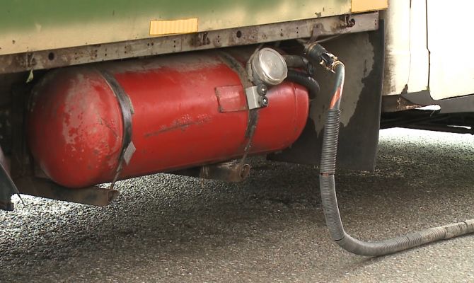 2 рубля за километр: каким топливом тулякам выгоднее заправлять автомобиль