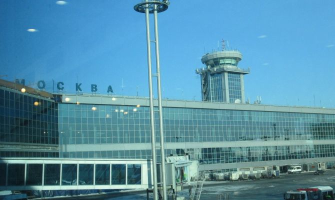 Определен срок возвращения мест для курения в аэропортах